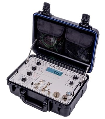UNIVERSAL AC/DC CAPACITANCE FUEL QUANTITY TEST SET
